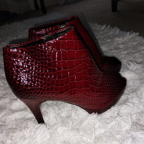 Made by Black / White Stiletto booties - Picture 2 of 5